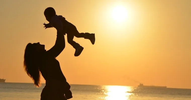 Five Essential Tips for Moms on Starting Their Own Business